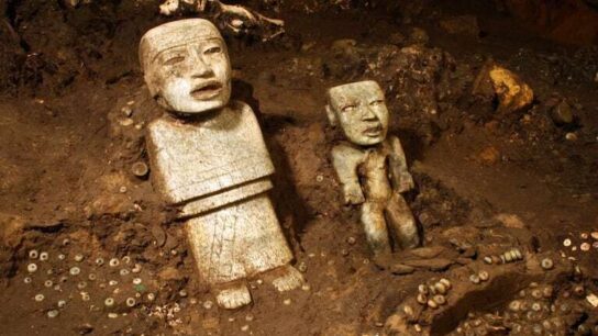 Ancient Teotihuacan Tunnel Reveals Thousands of Ritual Objects and Possible Royal Tombs